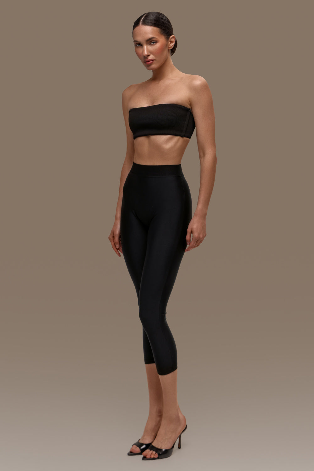 Capri space black