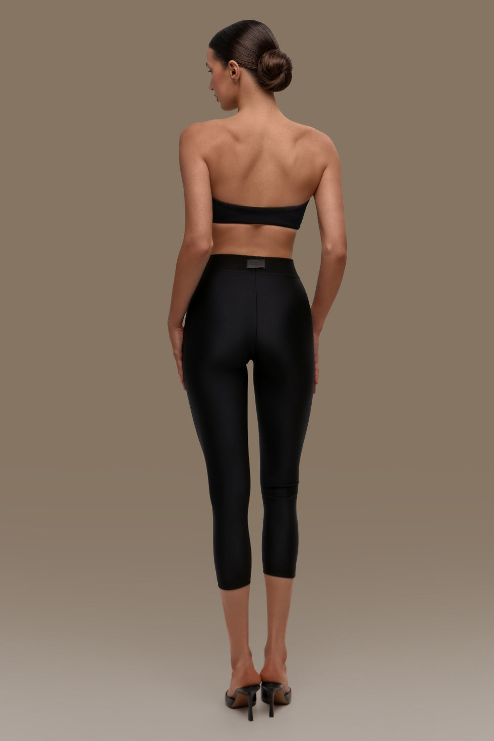 Capri space black