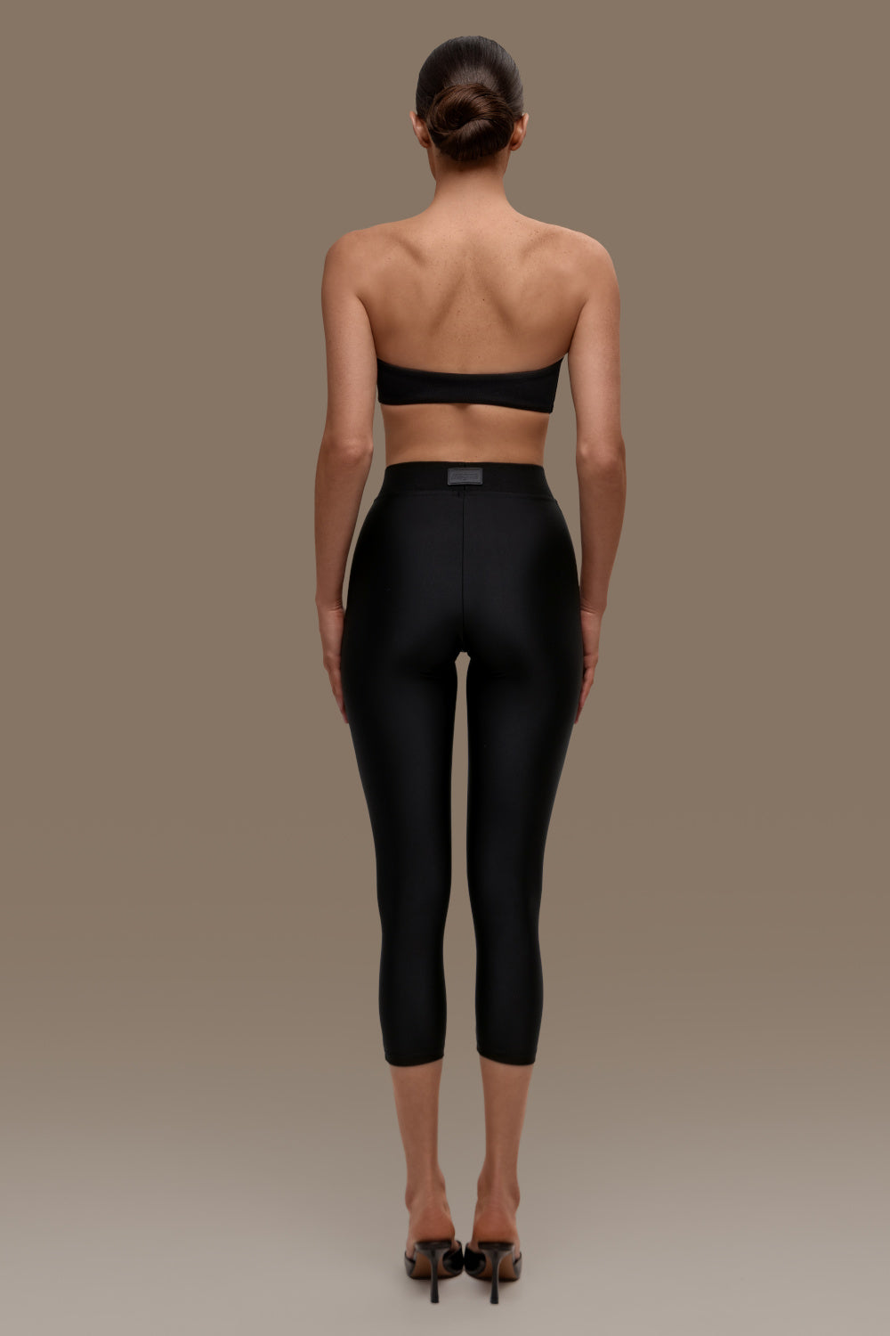 Capri space black