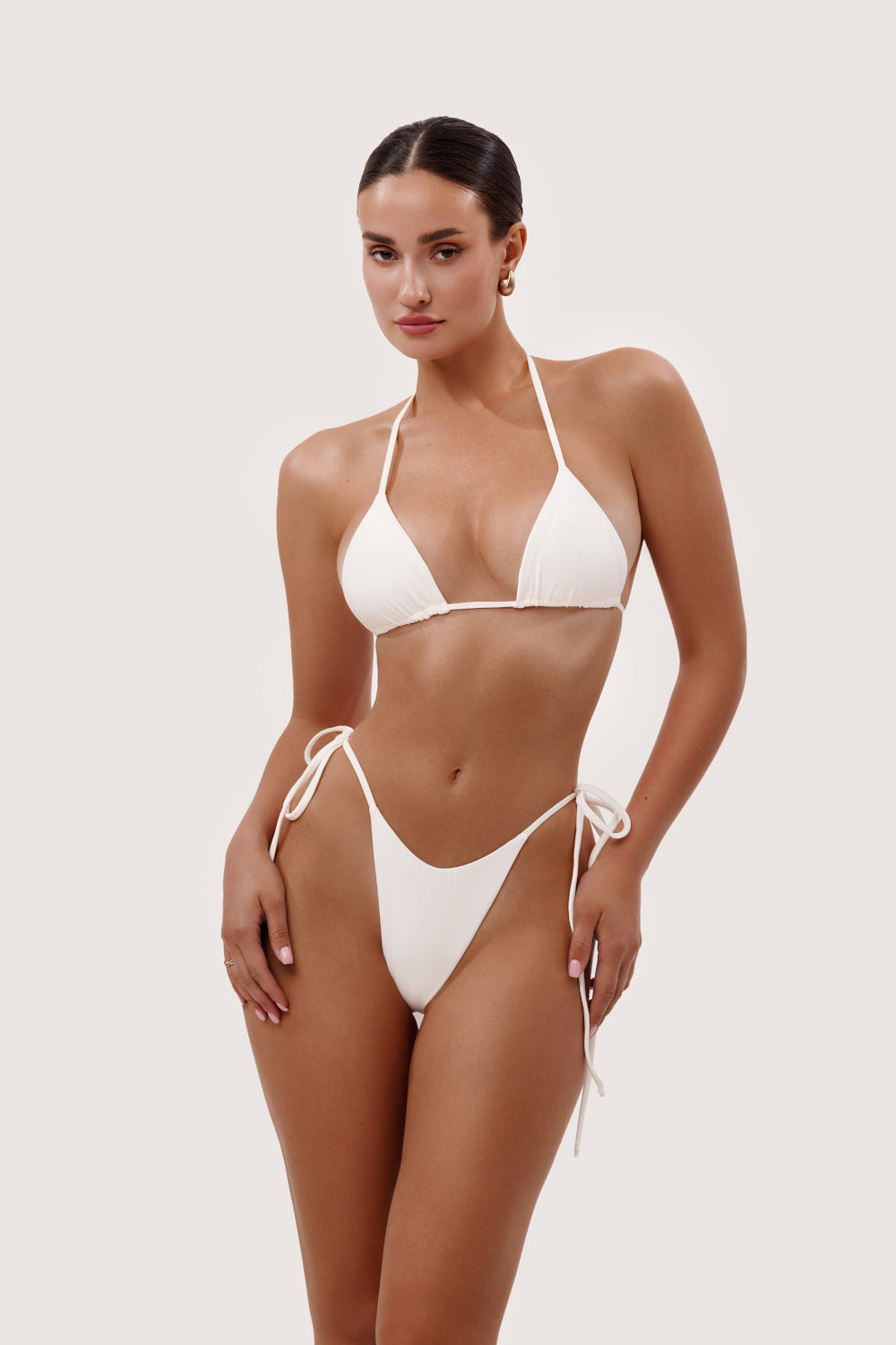 Tie bikini in milk